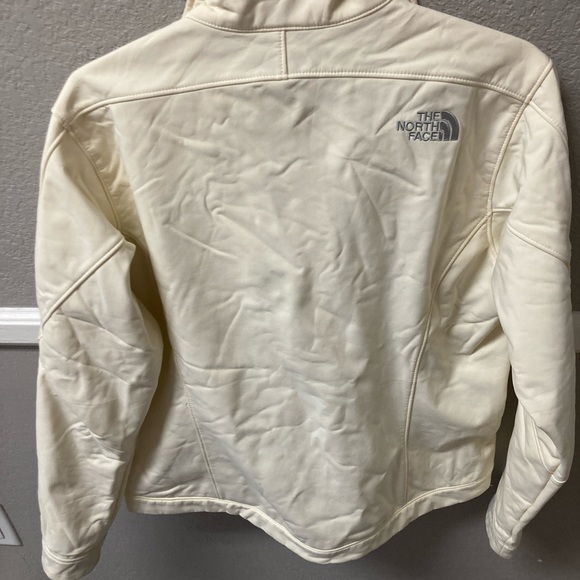 North Face Cream jacket - Picture 3 of 5